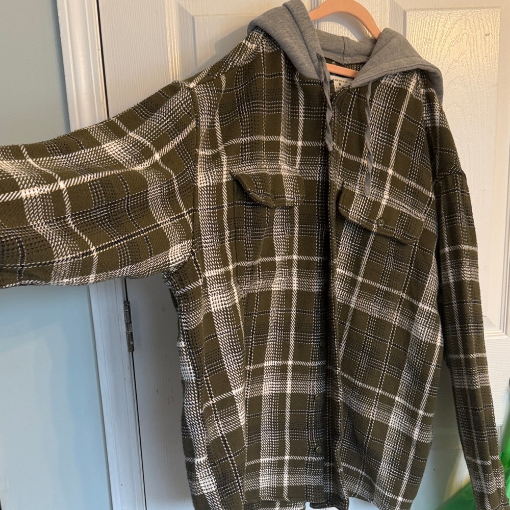 Mens American Eagle  Outfitters Green Plaid Casual Button Down Shirt